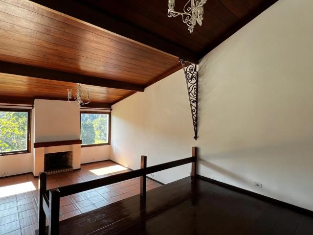 Casa / Sobrado para Venda em Petrópolis/RJ Castelanea 4 Quartos