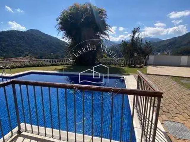 Casa / Sobrado para Venda em Petrópolis/RJ Centro 6 Quartos