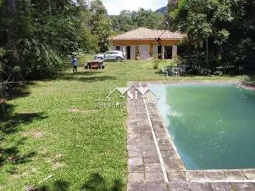 Casa / Sobrado para Venda em Petrópolis/RJ Fazenda Inglesa 4 Quartos