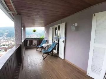 Casa / Sobrado para Venda em Petrópolis/RJ Mosela 3 Quartos