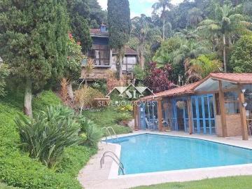 Casa / Sobrado para Venda em Petrópolis/RJ Mosela 4 Quartos