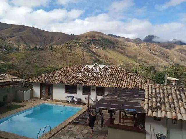 Casa / Sobrado para Venda em Petrópolis/RJ Posse 3 Quartos