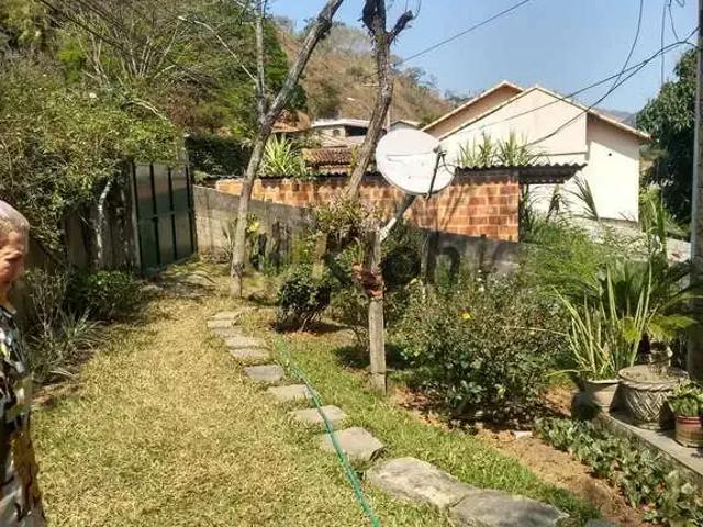 Casa / Sobrado para Venda em Petrópolis/RJ Posse 2 Quartos