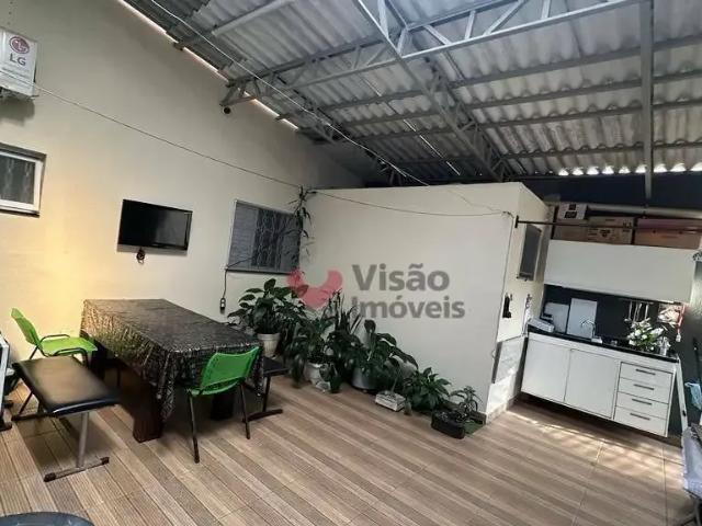 Casa / Sobrado para Venda em Pindamonhangaba/SP Vila Suiça 2 Quartos