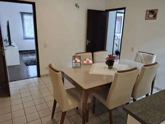 Casa / Sobrado para Venda em Pindamonhangaba/SP Alto do Cardoso 3 Quartos