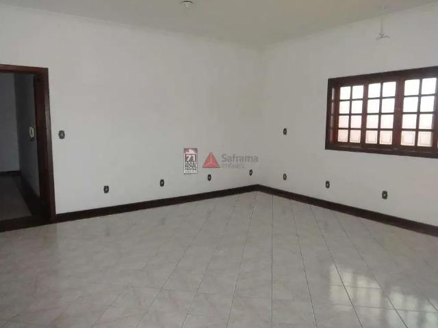Casa / Sobrado para Venda em Pindamonhangaba/SP Centro 4 Quartos