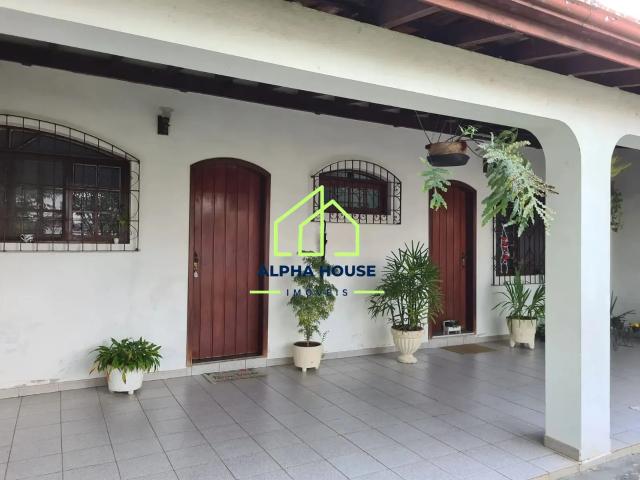 Casa / Sobrado para Venda em Pindamonhangaba/SP Crispim 3 Quartos