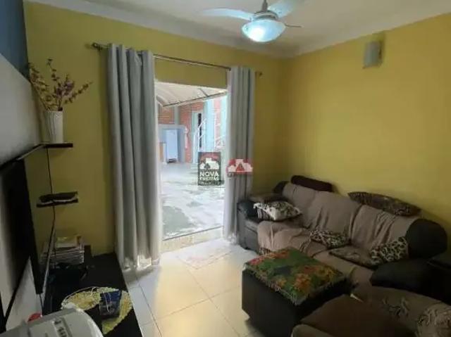 Casa / Sobrado para Venda em Pindamonhangaba/SP Crispim 4 Quartos