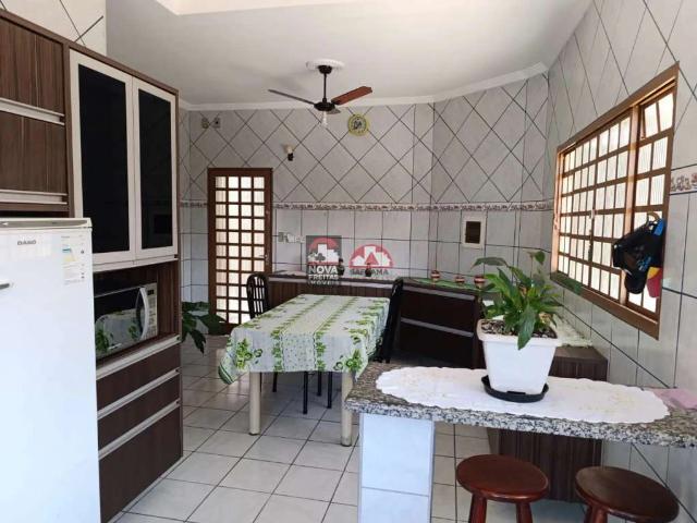 Casa / Sobrado para Venda em Pindamonhangaba/SP Jardim Rosely 3 Quartos