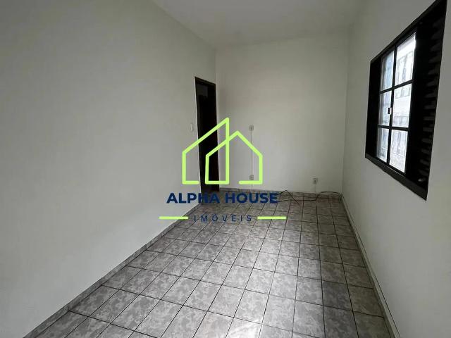 Casa / Sobrado para Venda em Pindamonhangaba/SP Parque São Benedito 2 Quartos