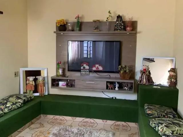 Casa / Sobrado para Venda em Pindamonhangaba/SP Parque São Domingos 4 Quartos