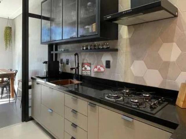 Casa / Sobrado para Venda em Pindamonhangaba/SP Residencial Vila Romana 3 Quartos