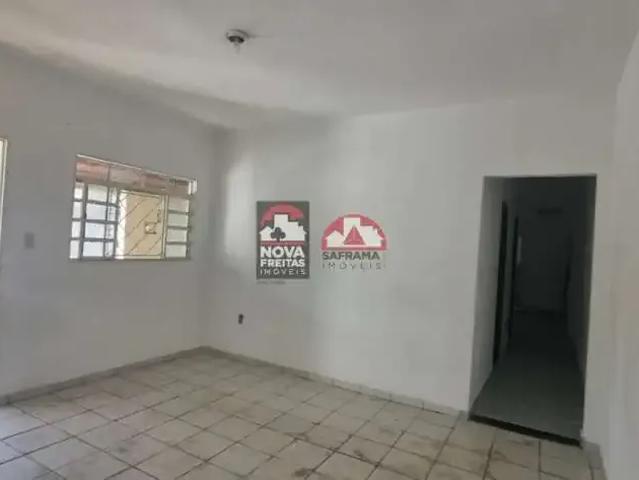 Casa / Sobrado para Venda em Pindamonhangaba/SP Residencial e Comercial Vila Verde 2 Quartos