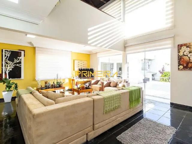 Casa / Sobrado para Venda em Pinhais/PR Centro 4 Quartos