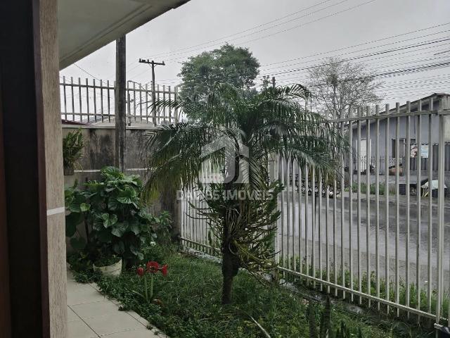 Casa / Sobrado para Venda em Pinhais/PR Alto Tarumã 4 Quartos