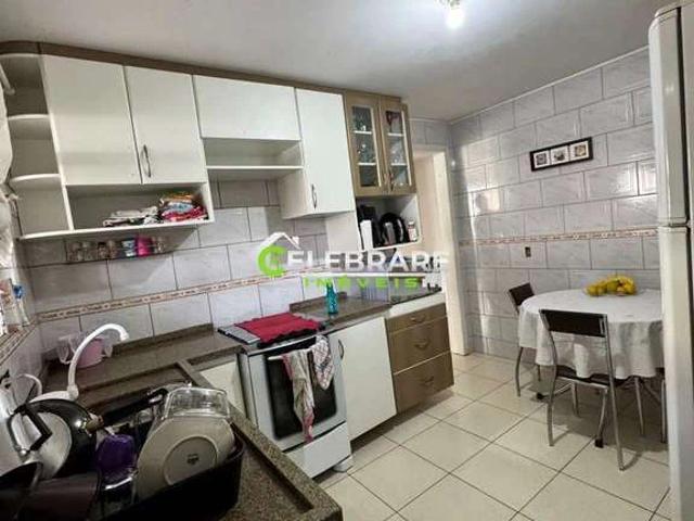 Casa / Sobrado para Venda em Pinhais/PR Alto Tarumã 2 Quartos