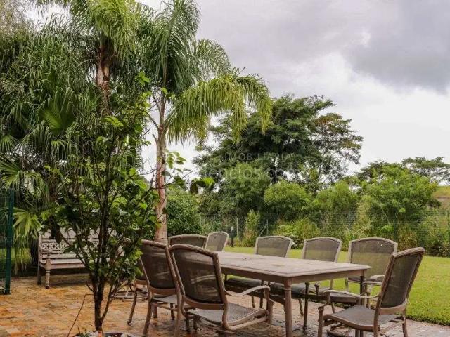 Casa / Sobrado para Venda em Pinhais/PR Alphaville Graciosa 4 Quartos