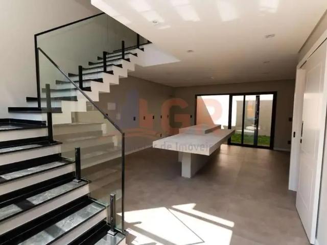 Casa / Sobrado para Venda em Pinhais/PR Atuba 3 Quartos