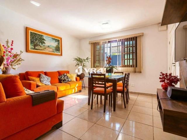 Casa / Sobrado para Venda em Pinhais/PR Emiliano Perneta 3 Quartos