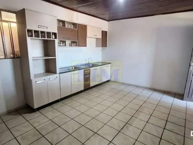 Casa / Sobrado para Venda em Pinhais/PR Jardim Cláudia 3 Quartos