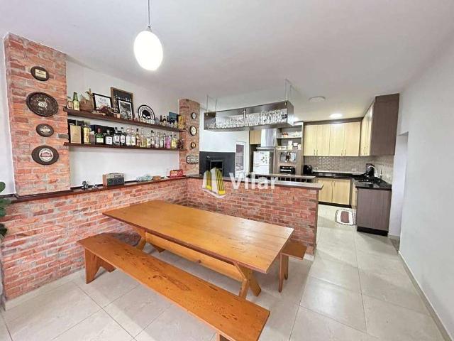 Casa / Sobrado para Venda em Pinhais/PR Maria Antonieta 4 Quartos