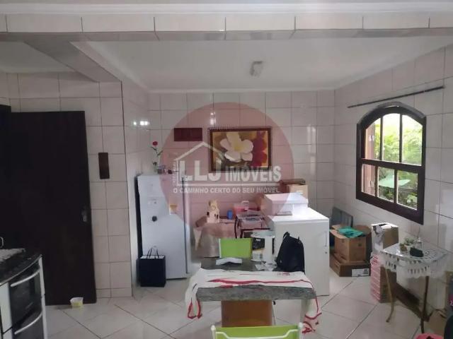 Casa / Sobrado para Venda em Pinhais/PR Pineville 2 Quartos