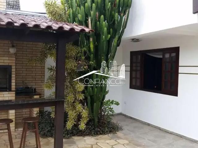 Casa / Sobrado para Venda em Pinhais/PR Pineville 2 Quartos