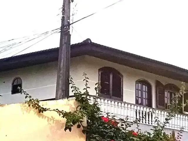 Casa / Sobrado para Venda em Pinhais/PR Pineville 4 Quartos