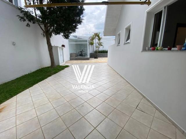 Casa / Sobrado para Venda em Pinhais/PR Pineville 4 Quartos