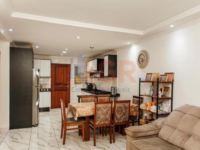 Casa / Sobrado para Venda em Pinhais/PR Weissópolis 4 Quartos