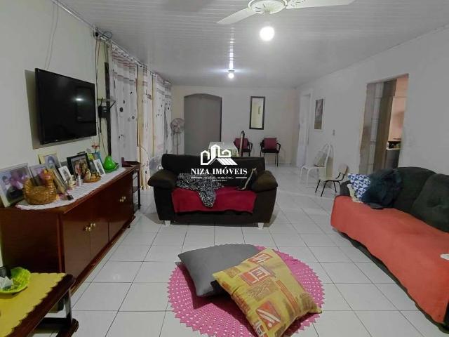 Casa / Sobrado para Venda em Pinhais/PR Vargem Grande 3 Quartos