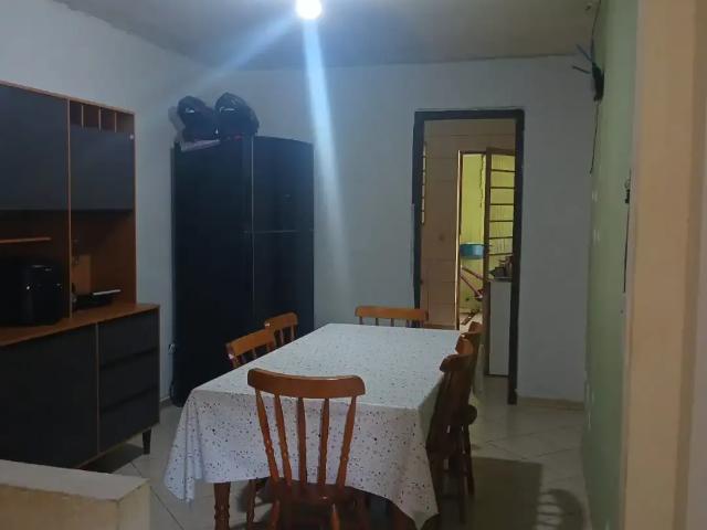 Casa / Sobrado para Venda em Pinhais/PR Vargem Grande 3 Quartos