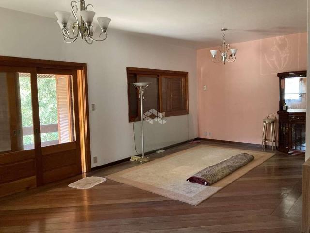 Casa / Sobrado para Venda em Picada Café/RS Centro 6 Quartos