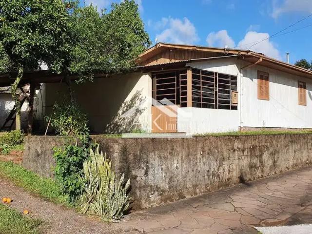 Casa / Sobrado para Venda em Picada Café/RS Centro 3 Quartos
