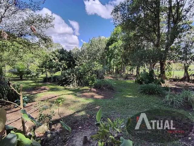 Casa / Sobrado para Venda em Piracaia/SP Centro 4 Quartos