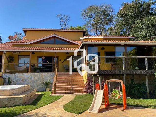 Casa / Sobrado para Venda em Piracaia/SP Pinhal 5 Quartos