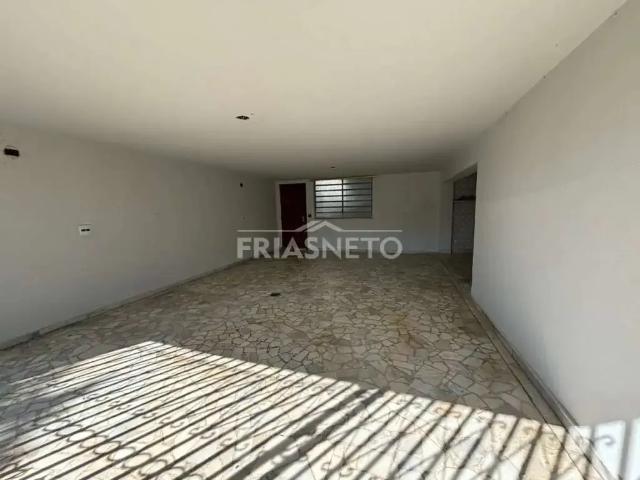 Casa / Sobrado para Venda em Piracicaba/SP Centro 3 Quartos