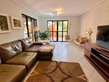 Casa / Sobrado para Venda em Piracicaba/SP Centro 4 Quartos