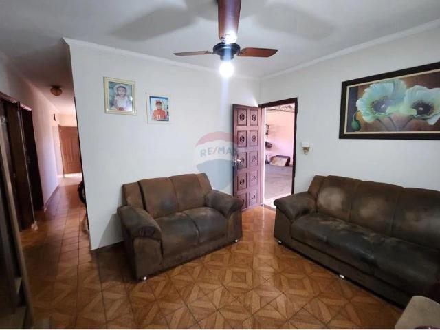 Casa / Sobrado para Venda em Piracicaba/SP Garças 5 Quartos