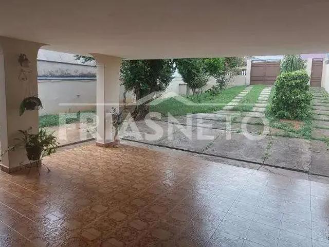 Casa / Sobrado para Venda em Piracicaba/SP Jaraguá 4 Quartos