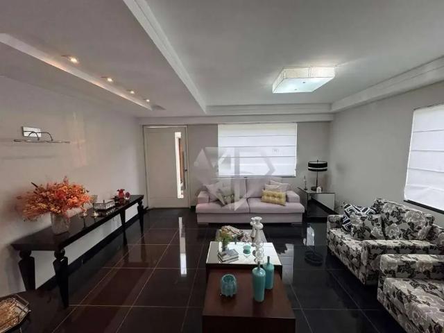 Casa / Sobrado para Venda em Piracicaba/SP Jardim Elite 4 Quartos
