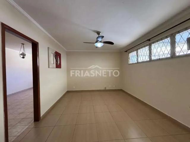 Casa / Sobrado para Venda em Piracicaba/SP Nova América 3 Quartos
