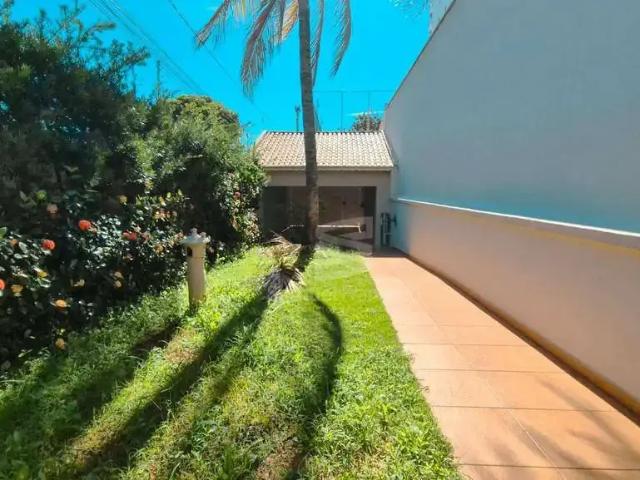 Casa / Sobrado para Venda em Piracicaba/SP São Dimas 3 Quartos
