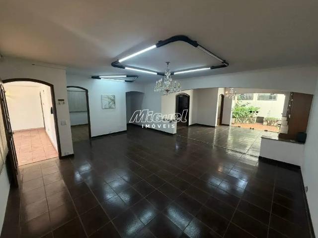 Casa / Sobrado para Venda em Piracicaba/SP São Judas 4 Quartos