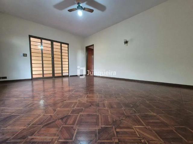 Casa / Sobrado para Venda em Piracicaba/SP Paulista 3 Quartos