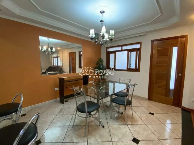 Casa / Sobrado para Venda em Piracicaba/SP Paulista 4 Quartos