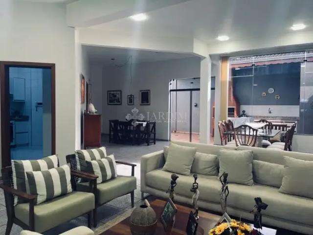 Casa / Sobrado para Venda em Piracicaba/SP Vila Monteiro 3 Quartos