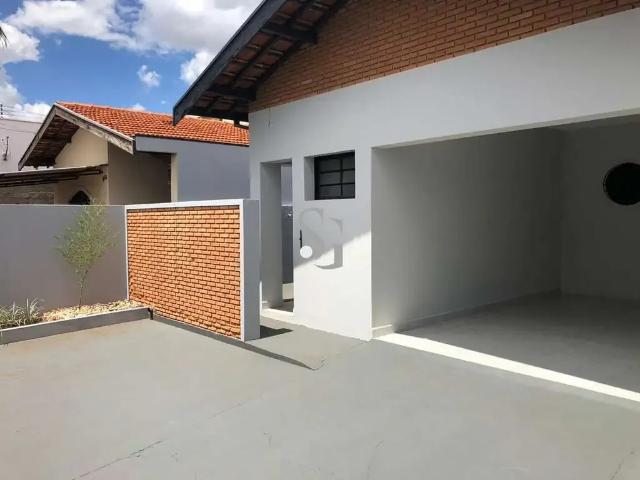 Casa / Sobrado para Venda em Pirassununga/SP Vila Pinheiro 3 Quartos