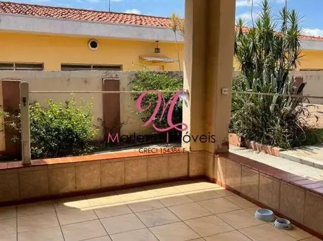 Casa / Sobrado para Venda em Pirassununga/SP Centro 6 Quartos