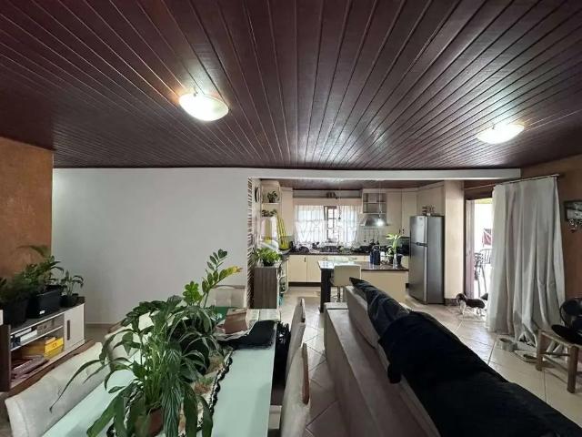 Casa / Sobrado para Venda em Piraquara/PR Planta Araçatuba 2 Quartos